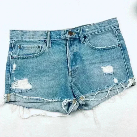 BDG Mid-Rise Tomgirl Button Fly Cheeky Denim Fray Cuffed Jean Short Size 27 - Picture 1 of 13